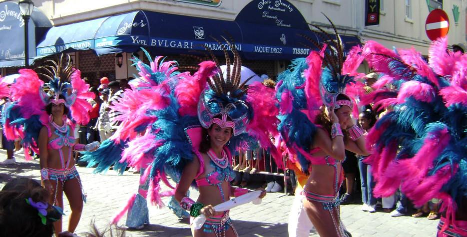 Quando andare ai Caraibi – sfilata colorata al carnevale di St. Maarten