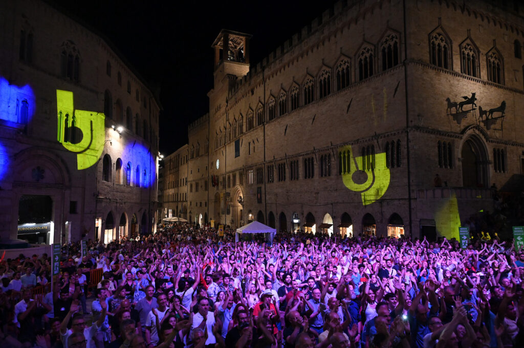 Weekend in Umbria: cosa fare in inverno – la folla del festival Umbria Jazz a Perugia