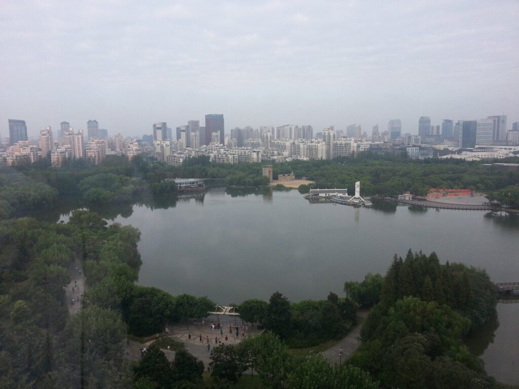 A quiet lake at Huangxing Park in the middle of busy Shanghai