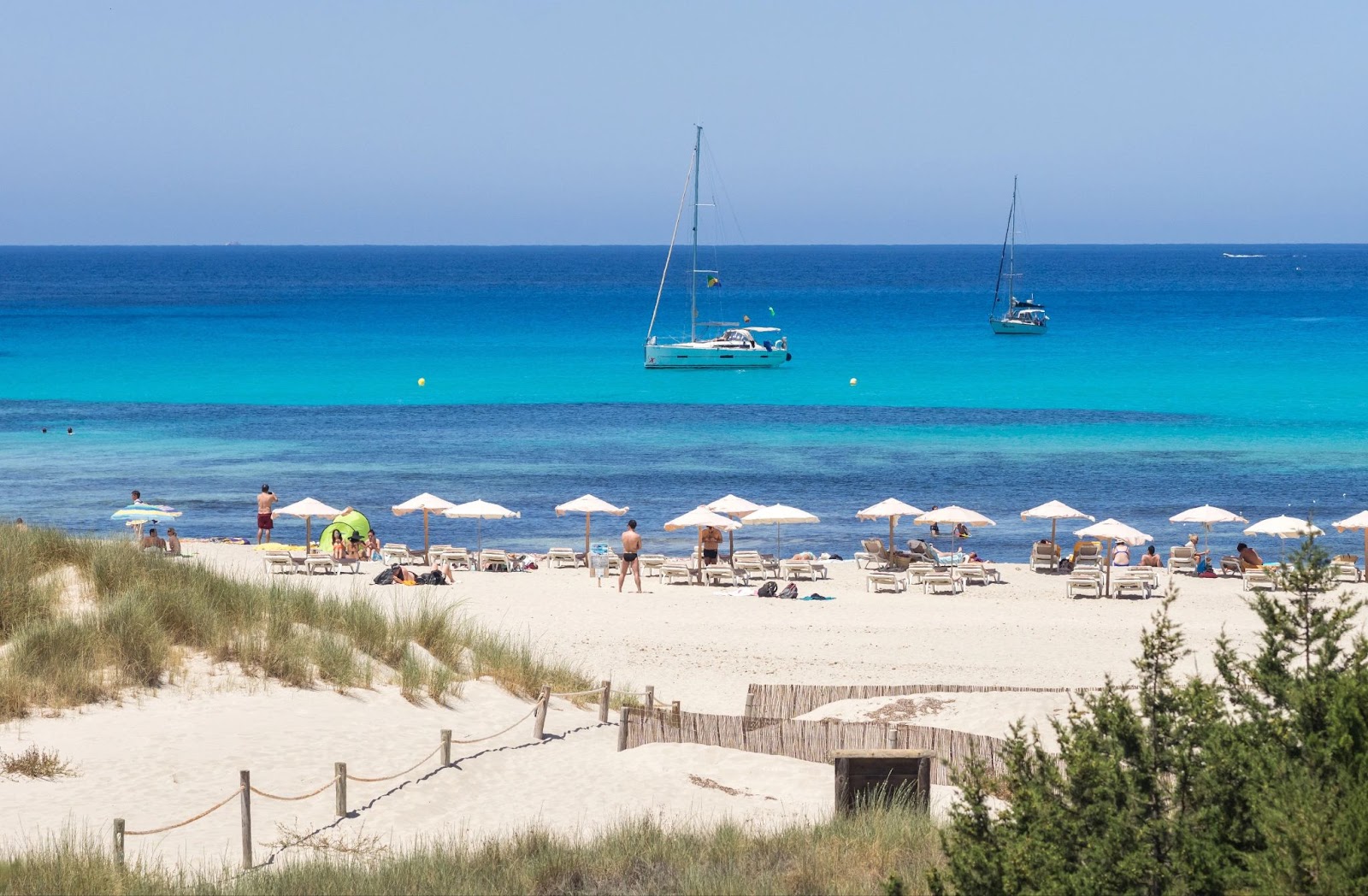 most beautiful places in spain: cala saona