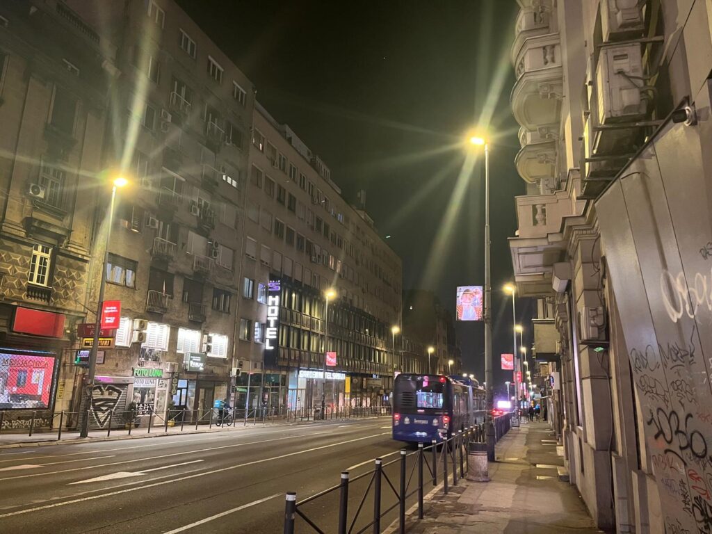 strolling around belgrade using gigsky esim